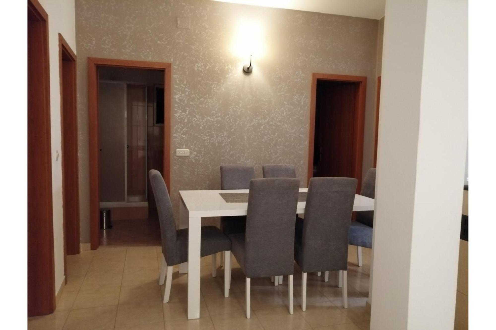 Apartament Flowers Bibinje